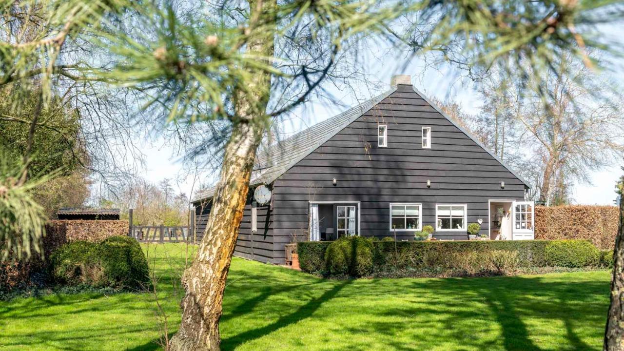 D'Ouwe Stal Bed & Breakfast Axel Eksteriør bilde